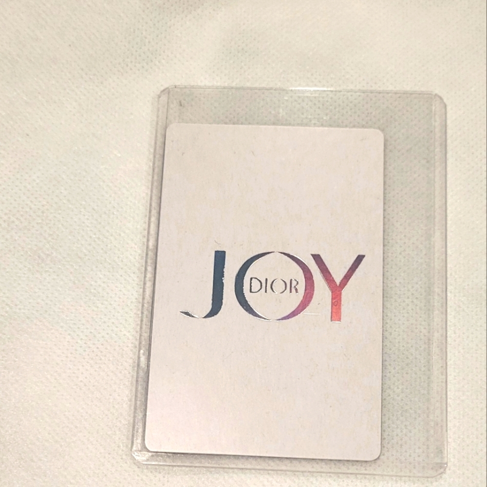 Dior JOY Playing Card – A Luxe Collector’s Dream 7 Dimonds - Picture 3 of 5